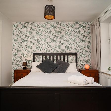Central Apartment In Belfast City Centre Εξωτερικό φωτογραφία